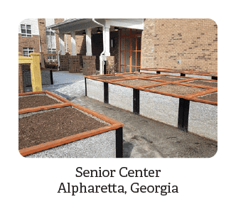 Camas de jardín del centro para personas mayores